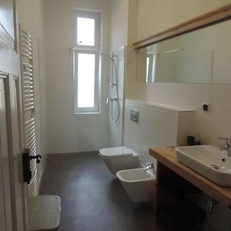 Charmante Altbauwohnung Im Zentrum Von Апартаменти Щецин